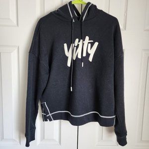 Yitty Hoodie